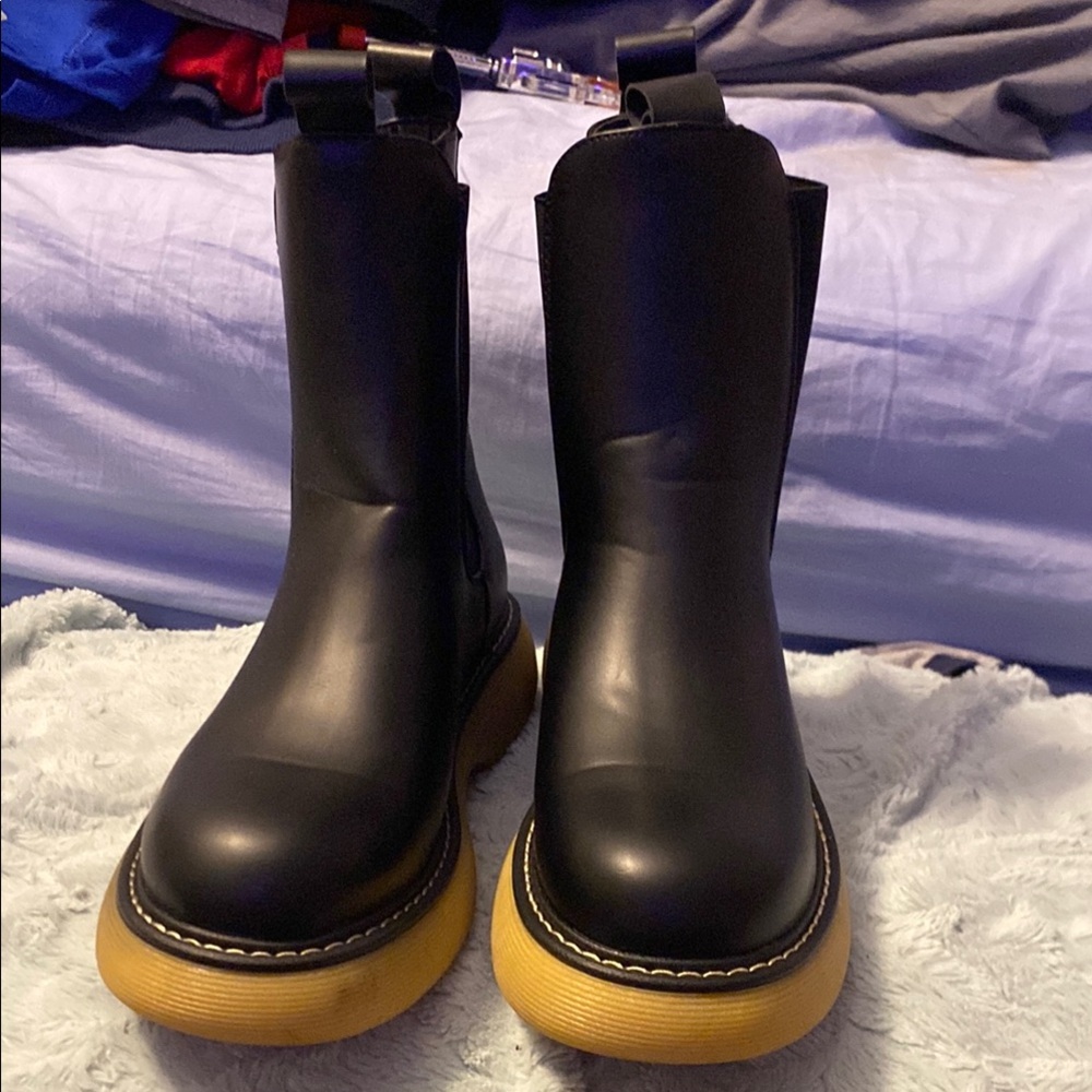 Black Leather Men's Boots